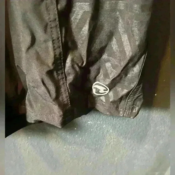 Men’s Ocean Current Black Board Shorts Velcro Tie Small - Picture 2 of 7